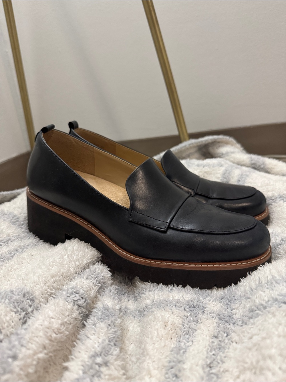 Naturalizer Black Leather Platform Penny Loafers
